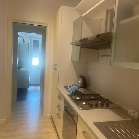 Elisa Desenzano del Garda