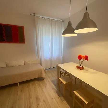 Elisa Desenzano del Garda